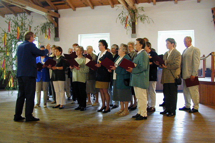 Chorgemeinschaft Liederkranz Meiningsen am 1. Mai 2000