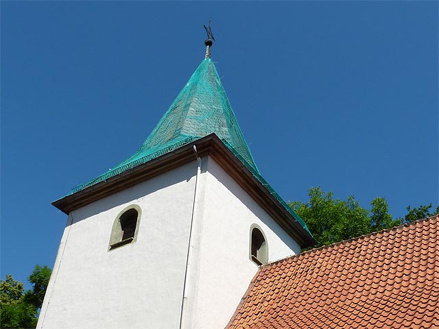 St. Matthias Kirche zu Meiningsen mit Turmnetz