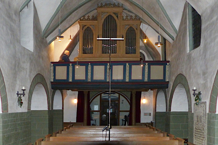 Hans Werner Heymann an der Ibach Orgel zu Meiningsen